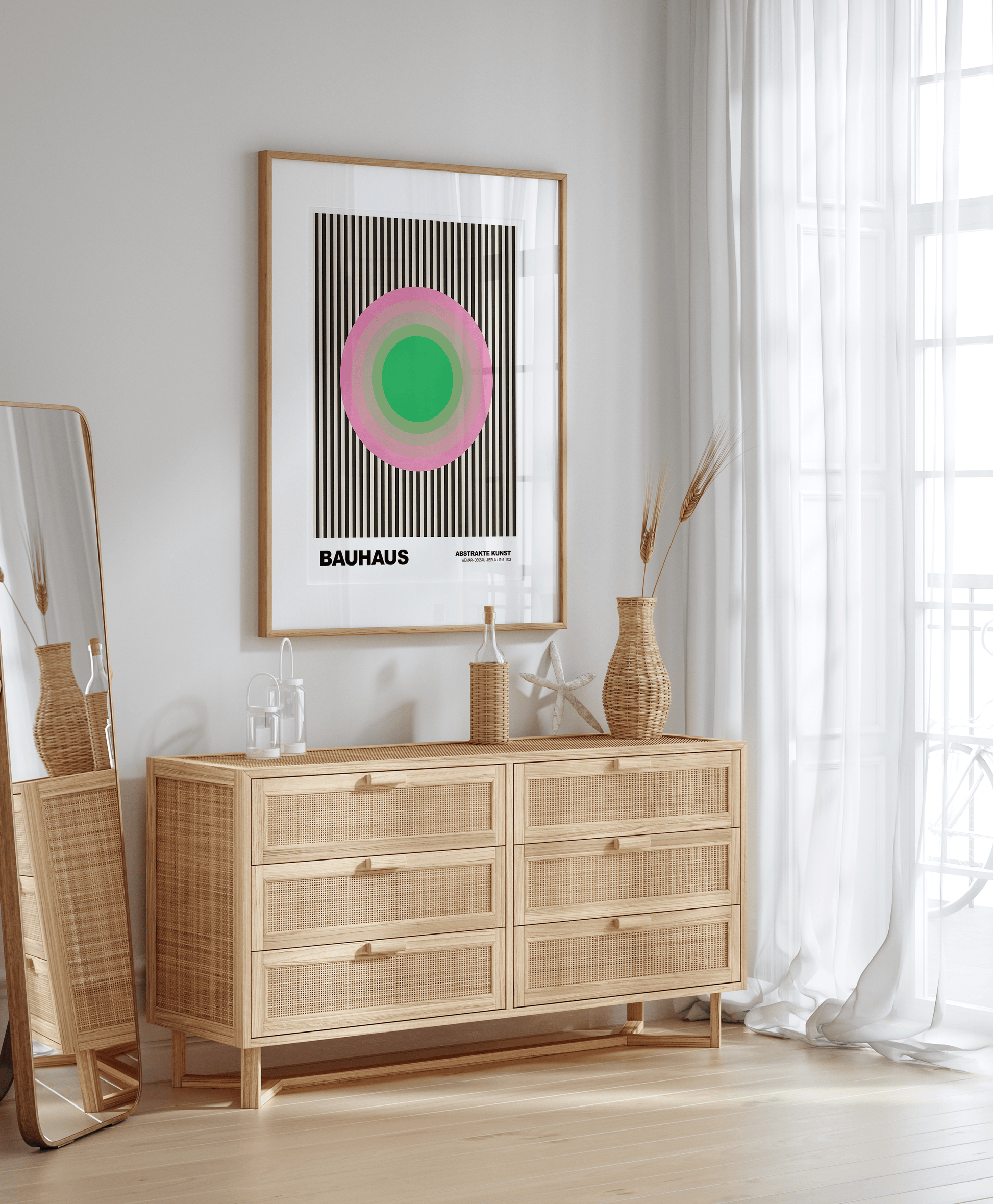Poster Bauhaus Abstrakte Kunst · Grüner Kreis mit rosa Ringen auf schwarzen Streifen · Geometrisches Retro Wandbild · Print ohne Rahmen - justgoodmood