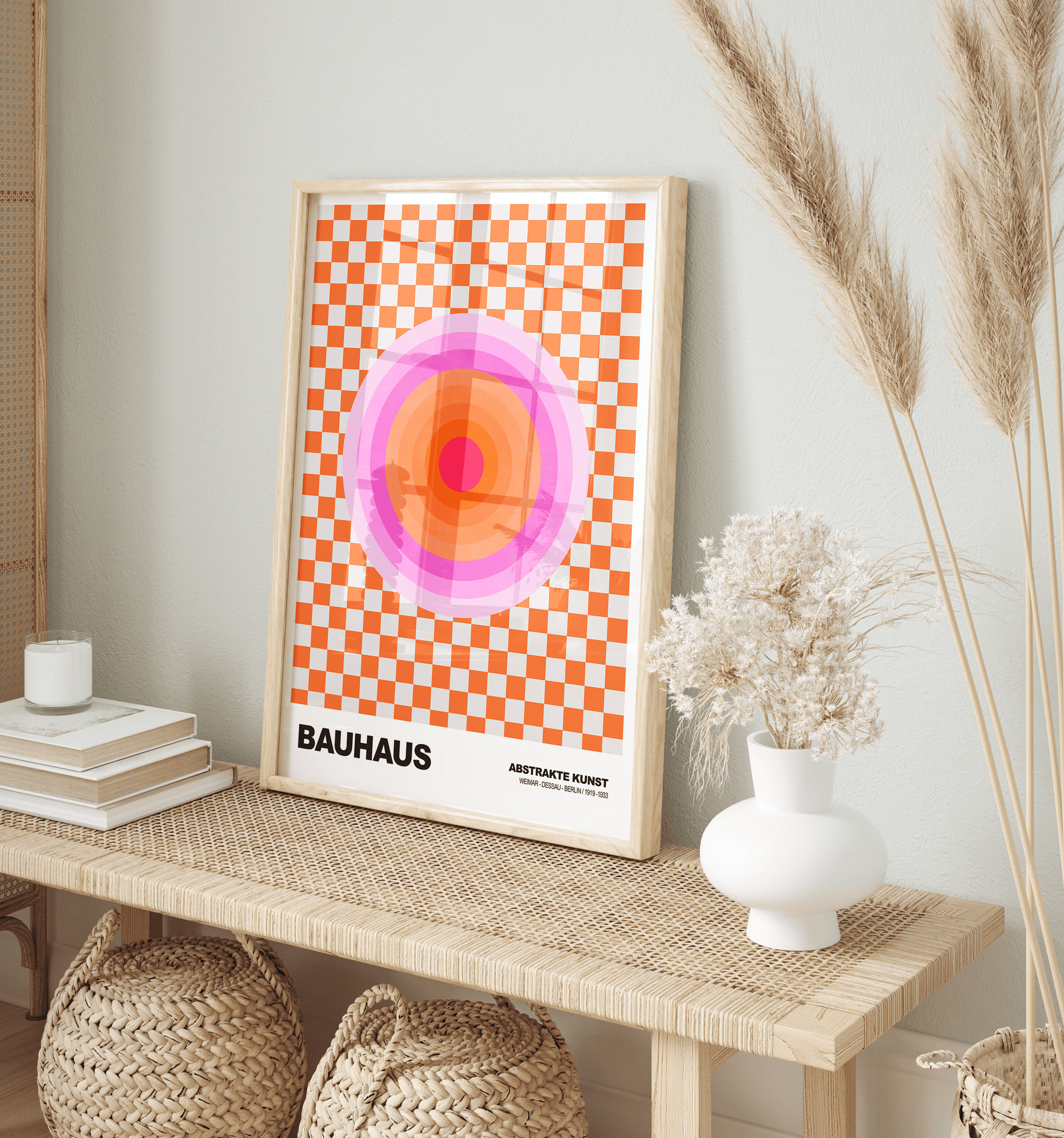 Poster Bauhaus Abstrakte Kunst · Pink Orange Kreis auf Schachbrett Muster · Modernes Retro Design Wandbild · Deko Print ohne Rahmen - justgoodmood