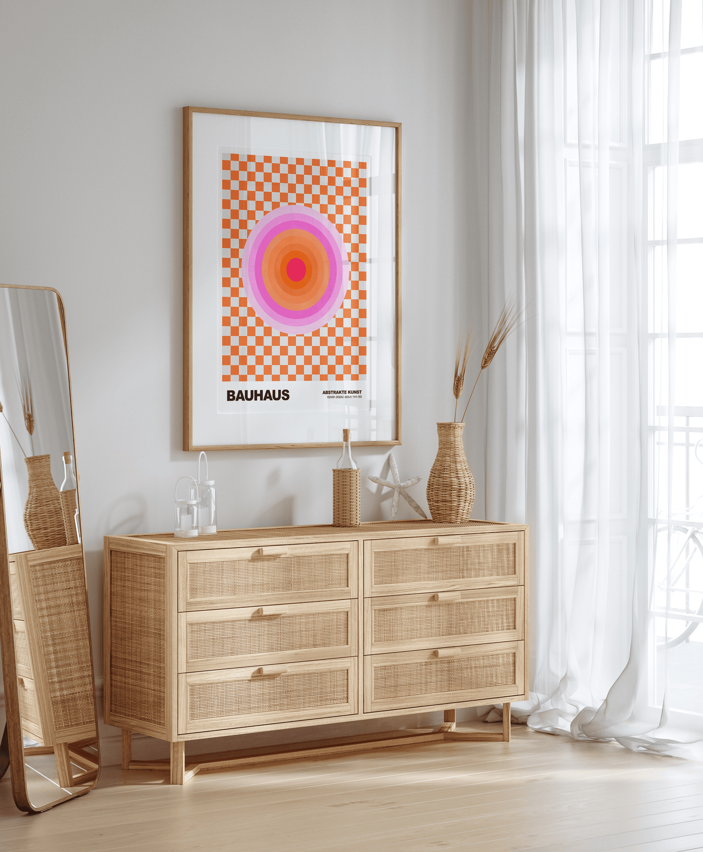 Poster Bauhaus Abstrakte Kunst · Pink Orange Kreis auf Schachbrett Muster · Modernes Retro Design Wandbild · Deko Print ohne Rahmen - justgoodmood