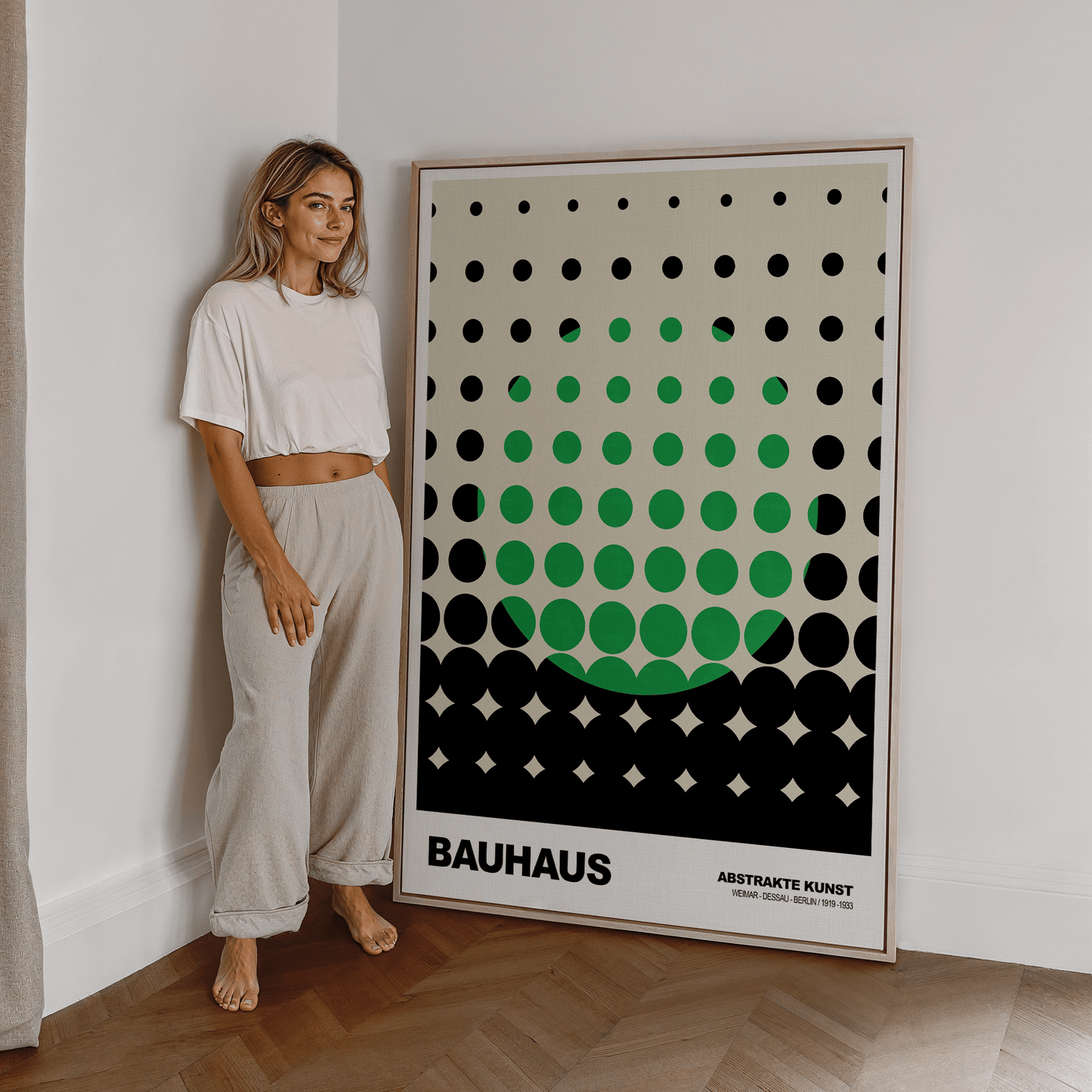 Poster Bauhaus Punkte · Grünes Raster Design auf Beige · Abstrakte Geometrie Wandkunst · Retro Modern Art Deko Print ohne Rahmen - justgoodmood