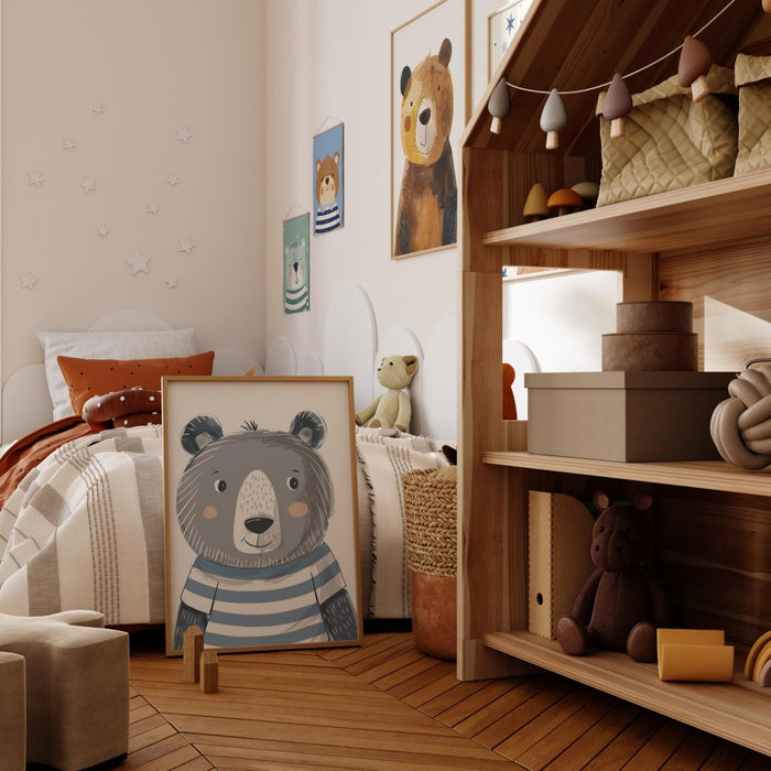 JUSTGOODMOOD Poster Bär Wald – Exklusiver Cotton Canvas