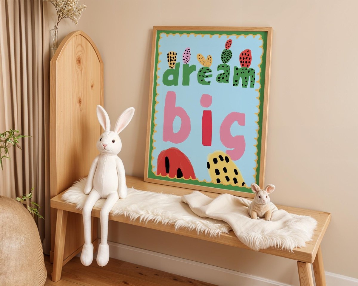 Poster Kinderzimmer · Dream Big Spruchposter · Motivierende Wanddeko in bunten Farben · Mut & Fantasie fürs Kinderzimmer · Ohne Rahmen - justgoodmood