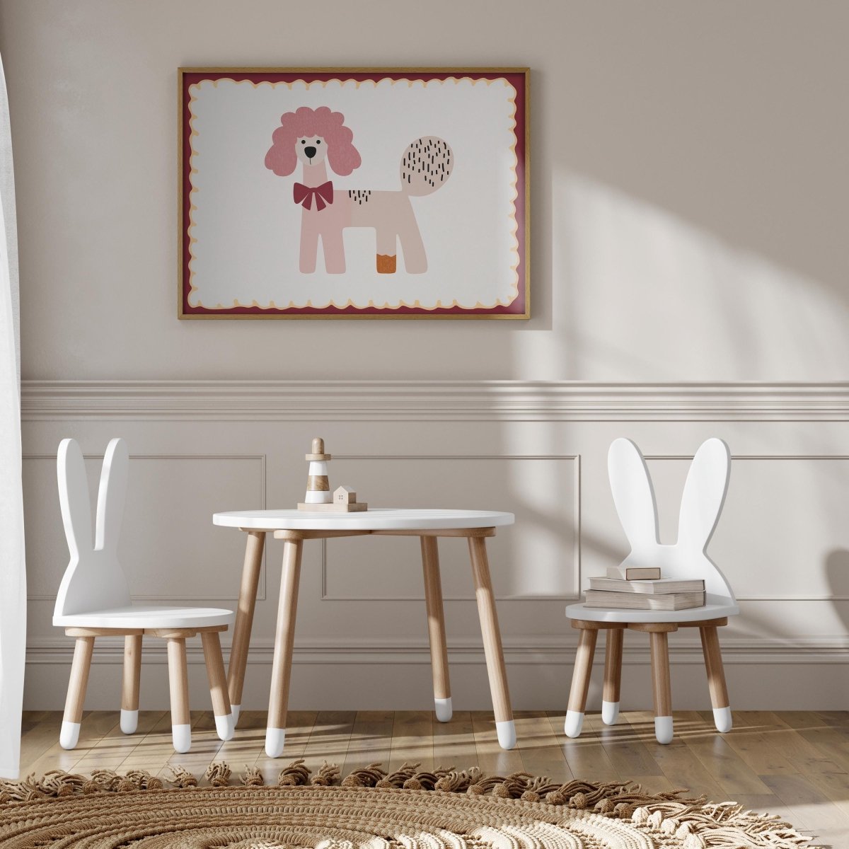 Poster Kinderzimmer Hund · Rosa Pudel mit Schleife · Verspieltes Tierposter im Retro Look · Liebevolle Deko für Kinder · Print ohne Rahmen - justgoodmood