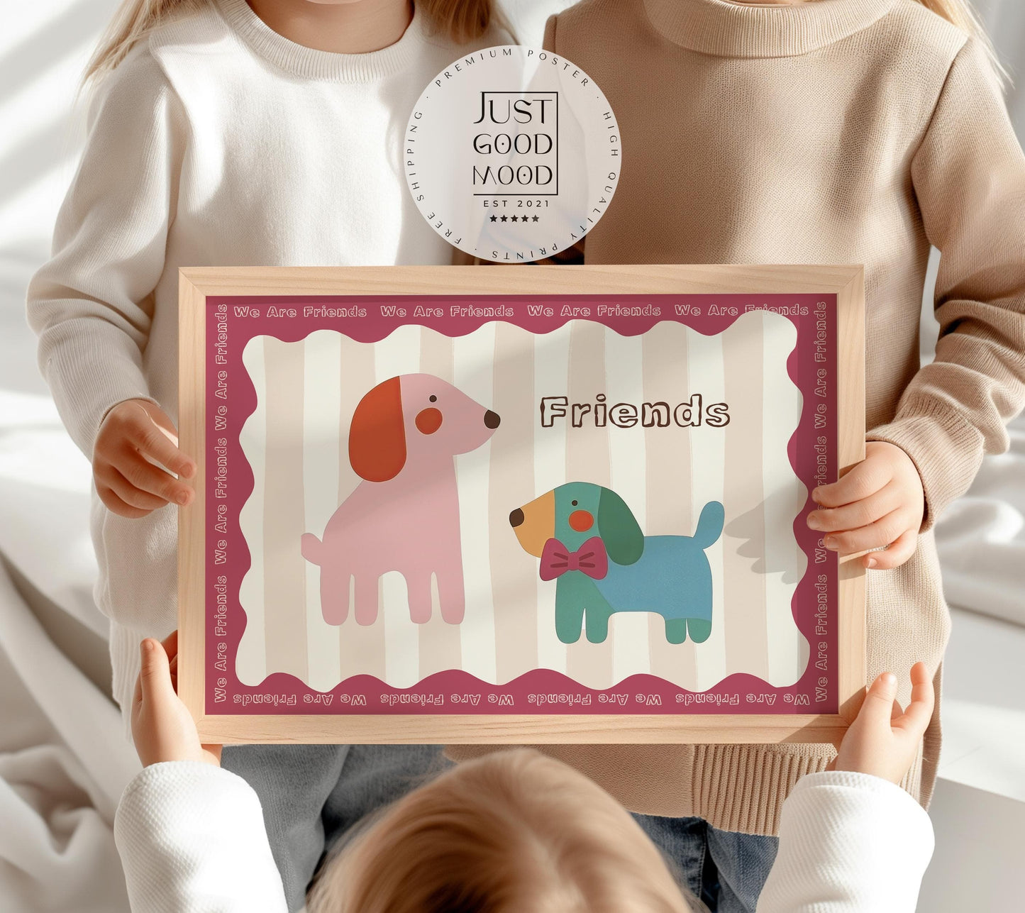 Poster Kinderzimmer Hunde · We Are Friends · Niedliches Tierposter mit zwei bunten Hunden · Freundschaft & Liebe · Dekoprint ohne Rahmen - justgoodmood
