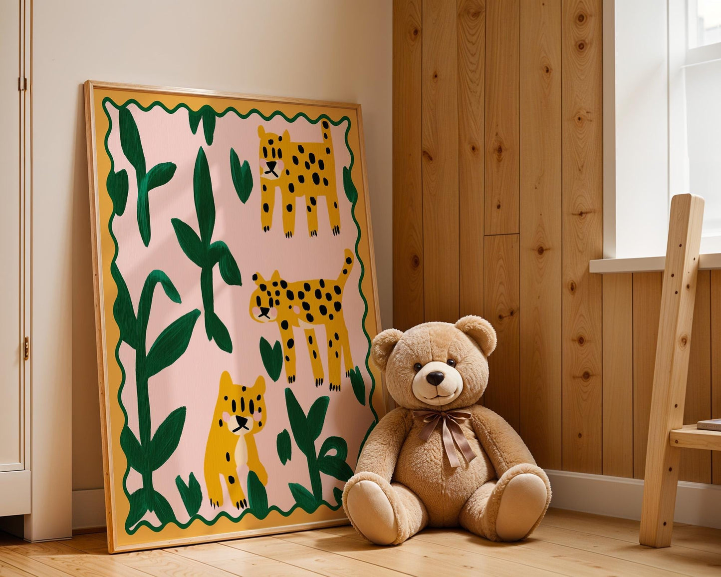 Poster Kinderzimmer Leoparden · Tierposter mit Dschungelpflanzen · Bunte Safari Wanddeko für Kinderzimmer · Dekoprint ohne Rahmen - justgoodmood