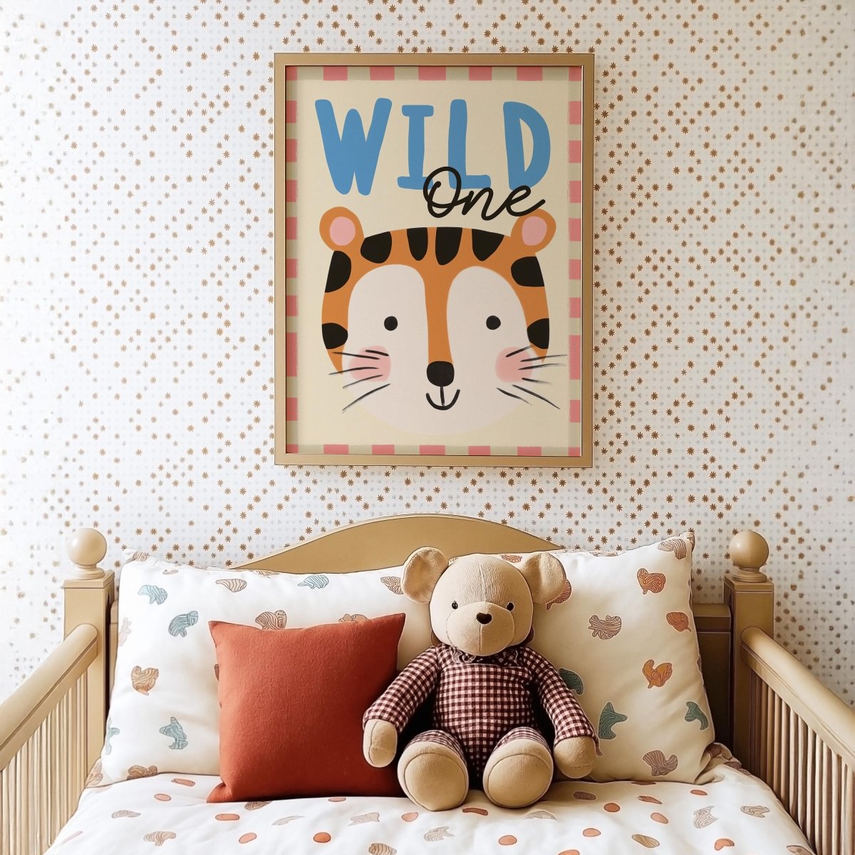 Poster Kinderzimmer Tiger · Wild One Schriftzug · Lustiges Tiermotiv · Dschungel Deko für Kinder · Geburtstagsbild · Dekoprint ohne Rahmen - justgoodmood