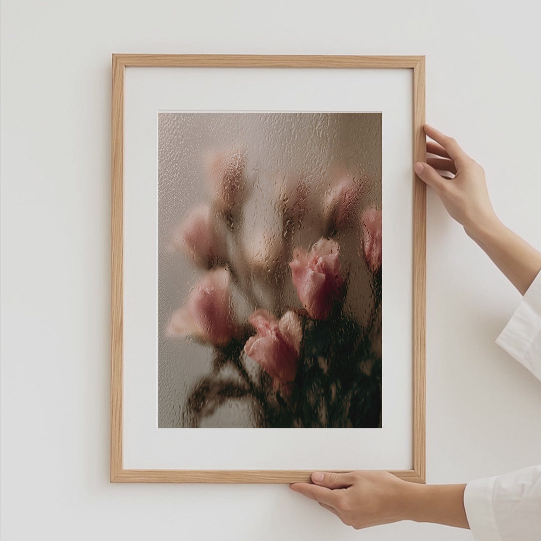 Rosen Poster · Geschenkidee · Zarte Blüten Regennasse Blumen & Verträumte Fotokunst · Dekoprint ohne Rahmen