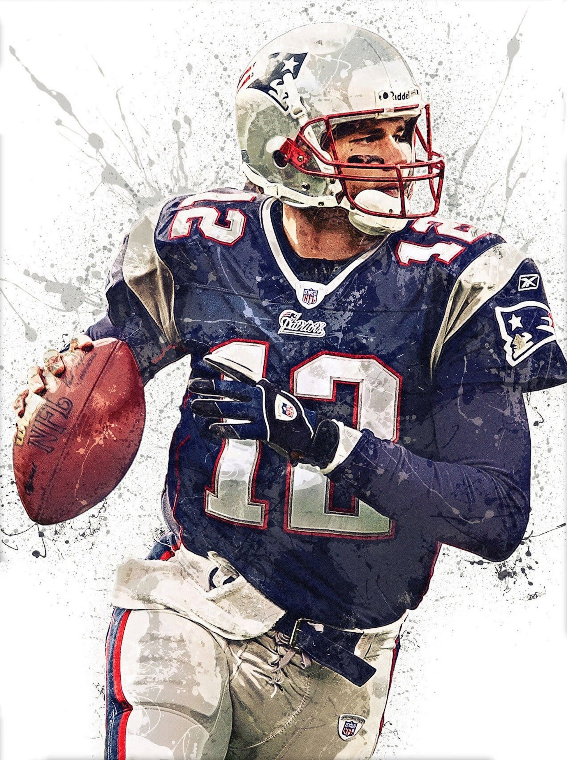 Kunstvolles Poster von Tom Brady im New England Patriots Trikot, das seine sportliche Energie hervorhebt. Ein Muss für jeden Fan! - justgoodmood, Poster Football Spieler Tom Brady Superstar mit Champion Ringen als Deko Print ohne Rahmen