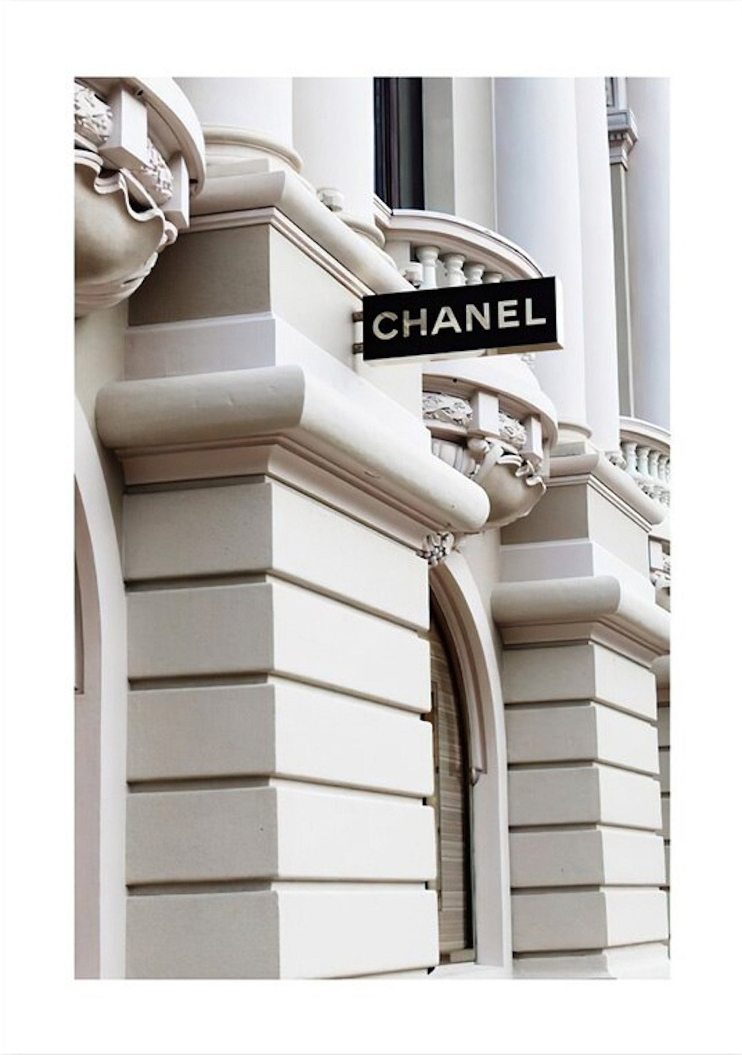 Poster Chanel Schriftzug am Geschäft I Wohnzimmer & Schlafzimmer Bilder I Wand Deko I Kunst Druck I Deko Print I ohne Rahmen