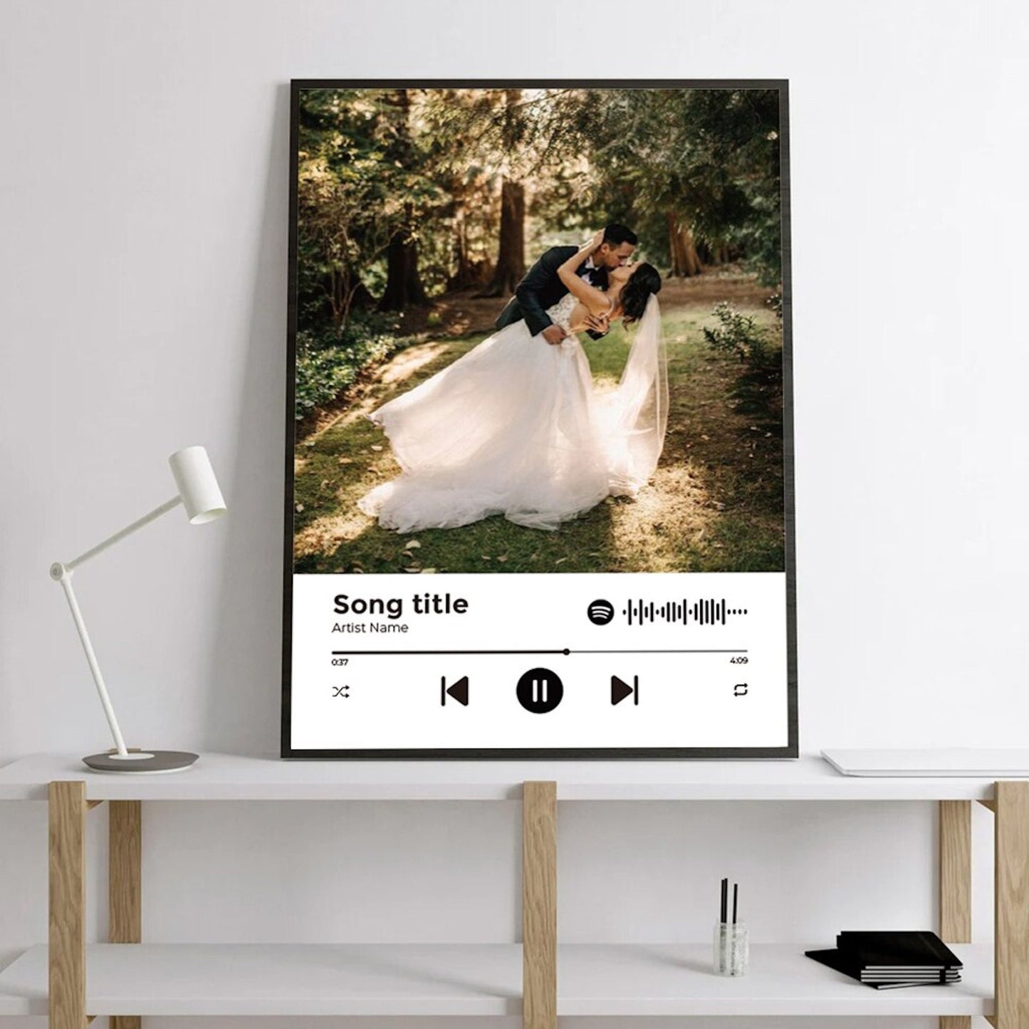 Poster Hochzeitsfoto Personalisiert mit Wunsch Motiv als Coverbild Künstlertitel und Songtitel als Deko Print ohne Rahmen