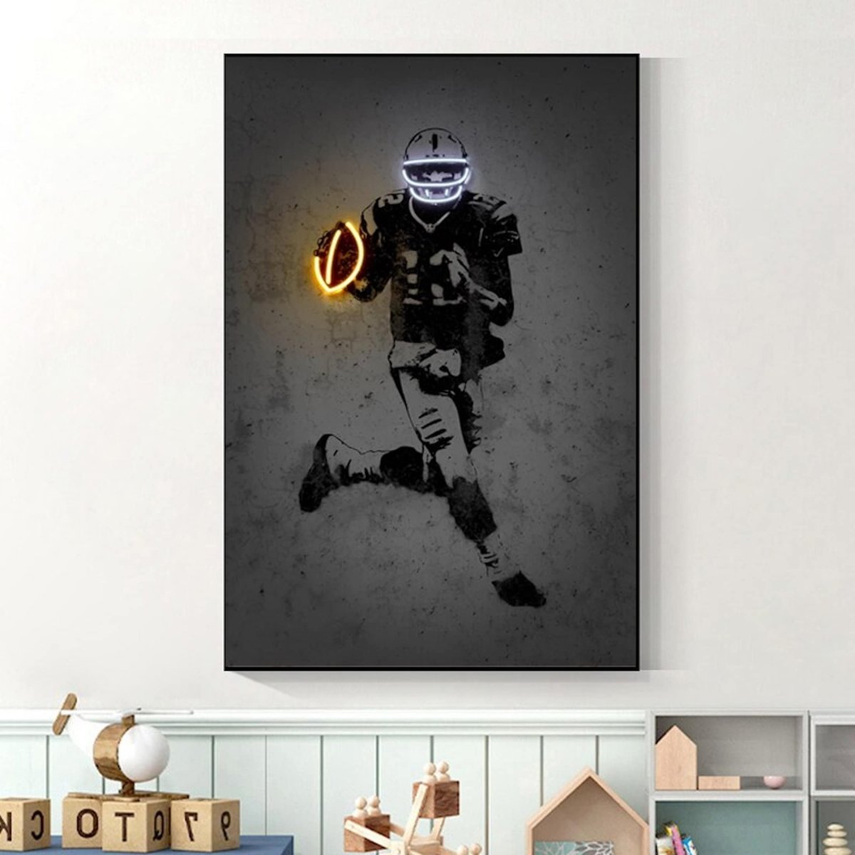 Poster Football Spieler mit Neon leuchtenden Ball und Helm als Deko Print ohne Rahmen - justgoodmood