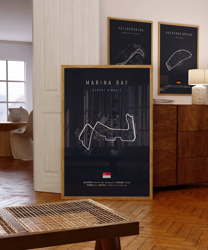 JUSTGOODMOOD FORMEL 1 Poster – Edler Baumwoll-Kunstdruck