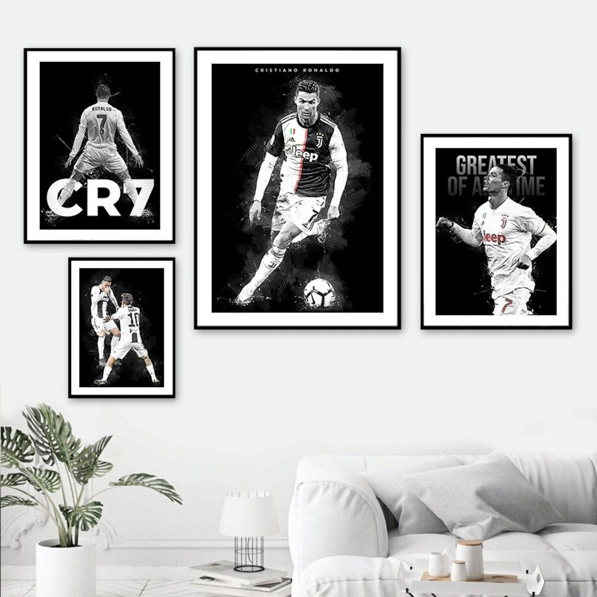 Poster Fußball Christiano Ronaldo in Schwarz Weiss Farben als Deko Print ohne Rahmen - justgoodmood
