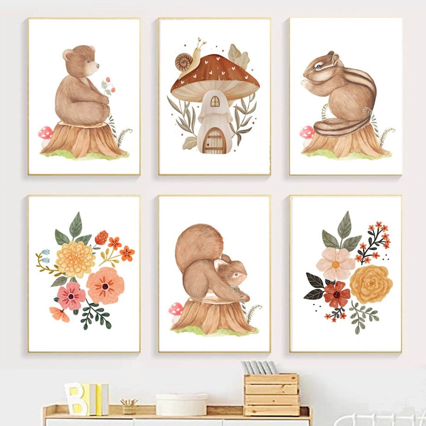 Poster Kinder süße Tiere im Boho Stil Bär Eichhörnchen Schnecke Pilzhaus und Blumen als Deko Print ohne Rahmen - justgoodmood