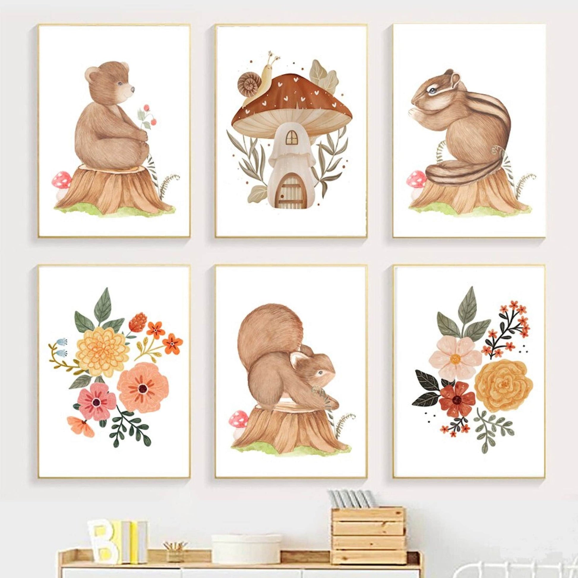 Poster Kinder süße Tiere im Boho Stil Bär Eichhörnchen Schnecke Pilzhaus und Blumen als Deko Print ohne Rahmen - justgoodmood