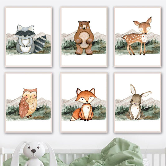 Poster Kinder Wald Tiere Fuchs Waschbär Reh Eule Fuchs Braunbär und Berge als Deko Print ohne Rahmen - justgoodmood